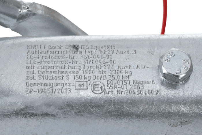 Dispositivo de inercia KNOTT KF27B con enganche K27A para remolque de 2700kg con lanza en V