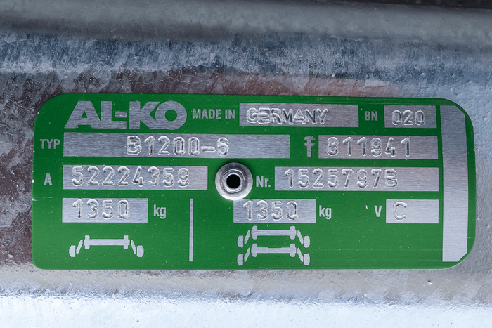 AL-KO COMPACT eje frenado para remolque / grúa 1350kg 1200mm 1650mm 4x100