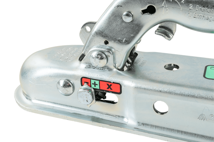 Enganche de bola KNOTT KQ14-B para remolque de 1400 kg con barra de tiro cuadrada de 60 mm