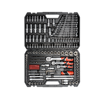 Juego de herramientas YATO YT-38841 1/2'' 3/8" 1/4" 216 piezas.