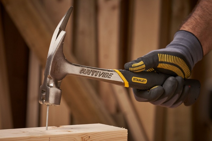 Martillo de carpintero STANLEY Antivibe 1-51-937