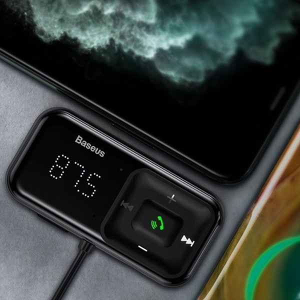 Transmisor FM BASEUS T tipo S-16 con Bluetooth 5.0, reproductor MP3 y cargador para coche con 2 puertos USB.