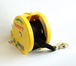 Cabrestante KNOTT 450 KG con cinta carcasa amarilla