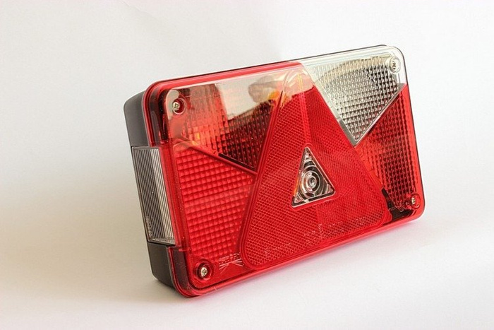 ASPÖCK Luz trasera Multipoint V, 7 funciones, derecha