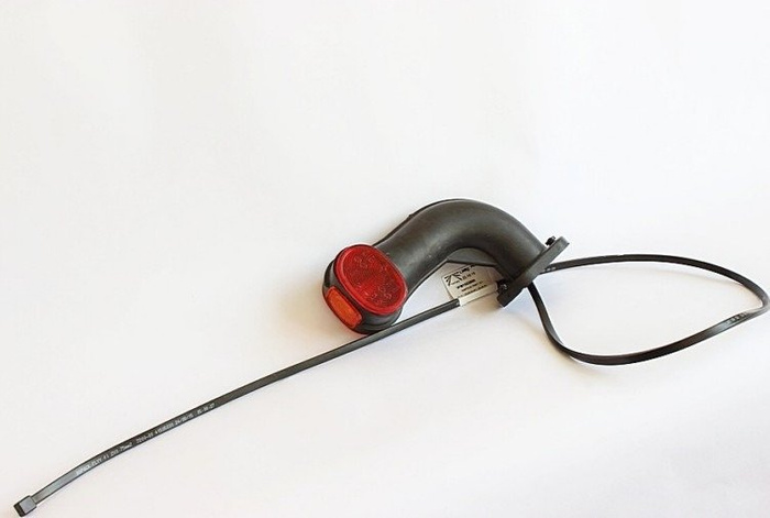 Lámpara de posición izquierda ASPÖCK SUPERPOINT II sobre brazo de goma