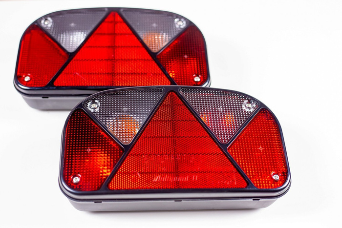 Luces traseras ASPÖCK MULTIPOINT II + arnés MANTES 5m 13 PIN