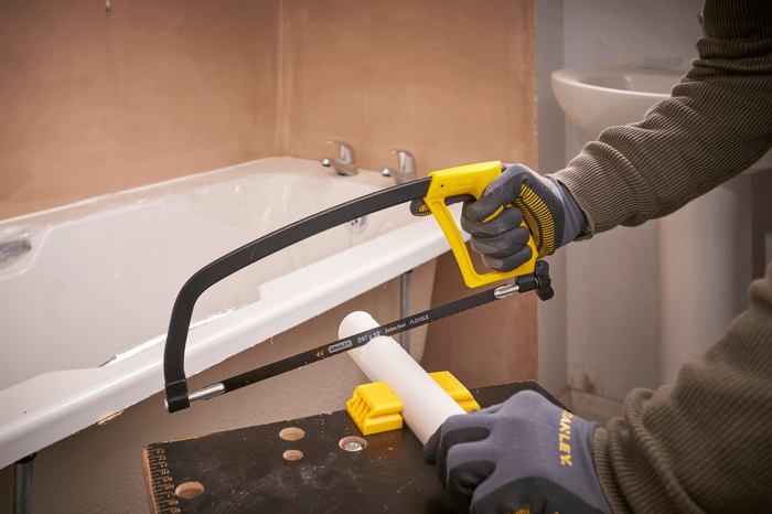 Sierra de mano STANLEY 1-15-122 de 300 mm y 24 TPI