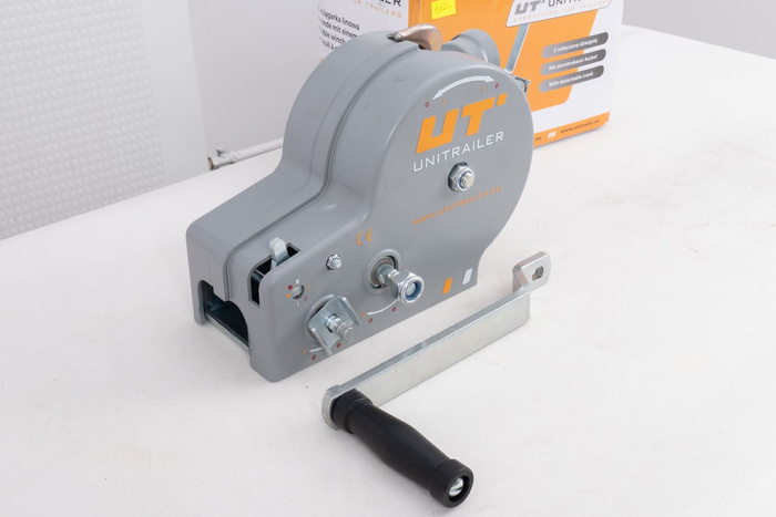 OUTLET Cabrestante manual para remolque UNITRAILER 1150 kg con cuerda